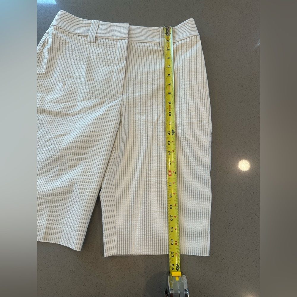 Elie Tahari White & Blue Striped Capri Women's Pants size 8 - Picture 9 of 13